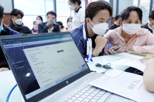 Thông tin về học phí, thí sinh tìm hoài mới thấy!