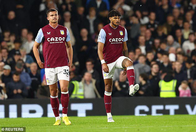 Steven Gerrard bị sa thải ngay sau trận thua Fulham