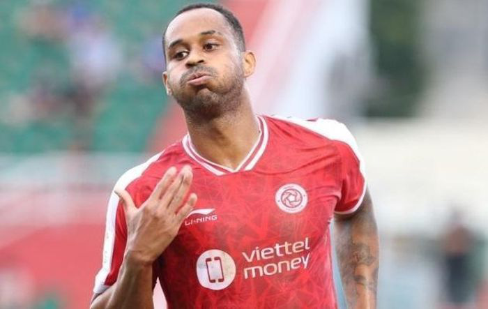 Tiền đạo Viettel nhận giải Vua phá lưới AFC Cup dù đội nhà đã bị loại