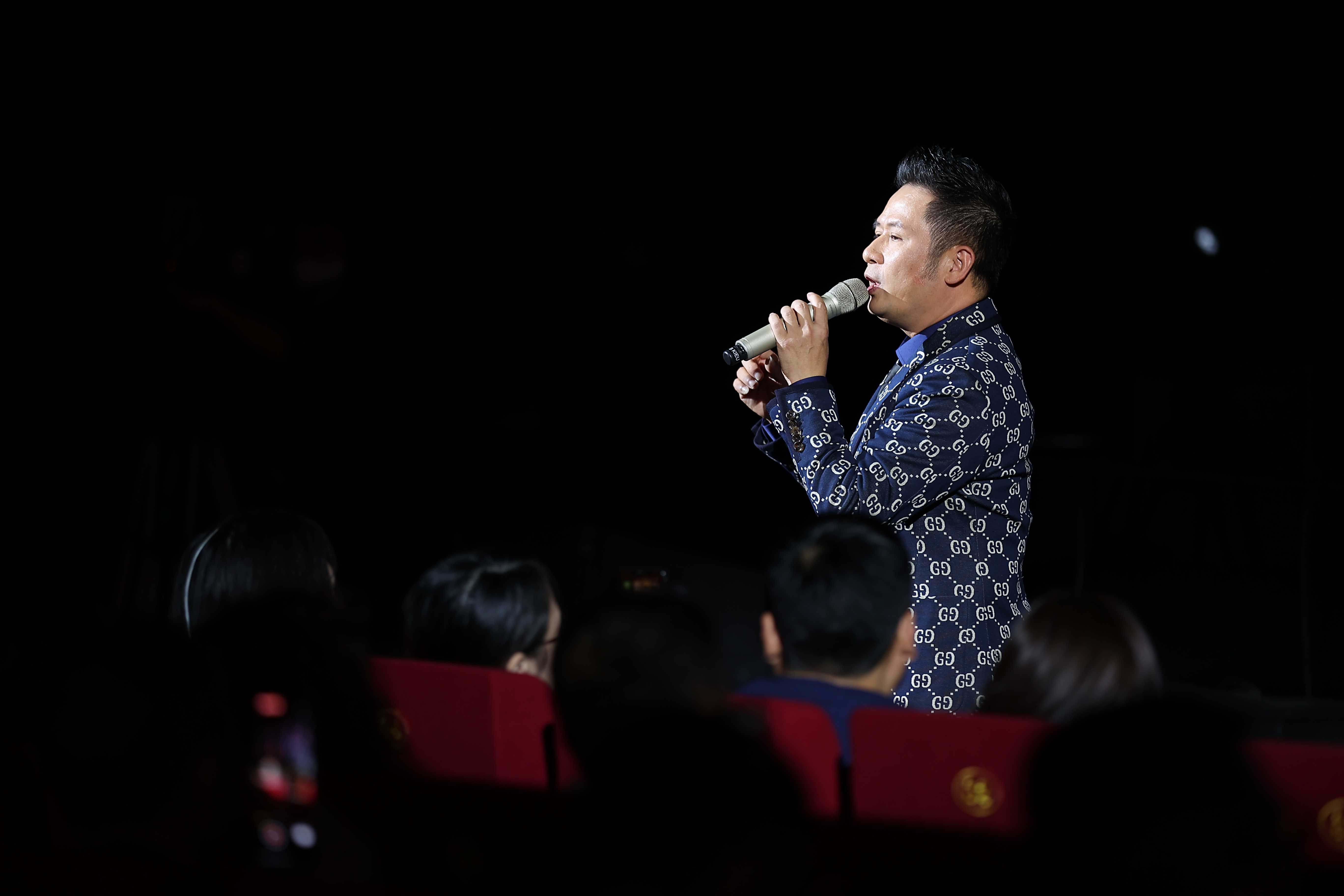 Bằng Kiều say sưa hát quá nửa đêm trong live concert Người Tình