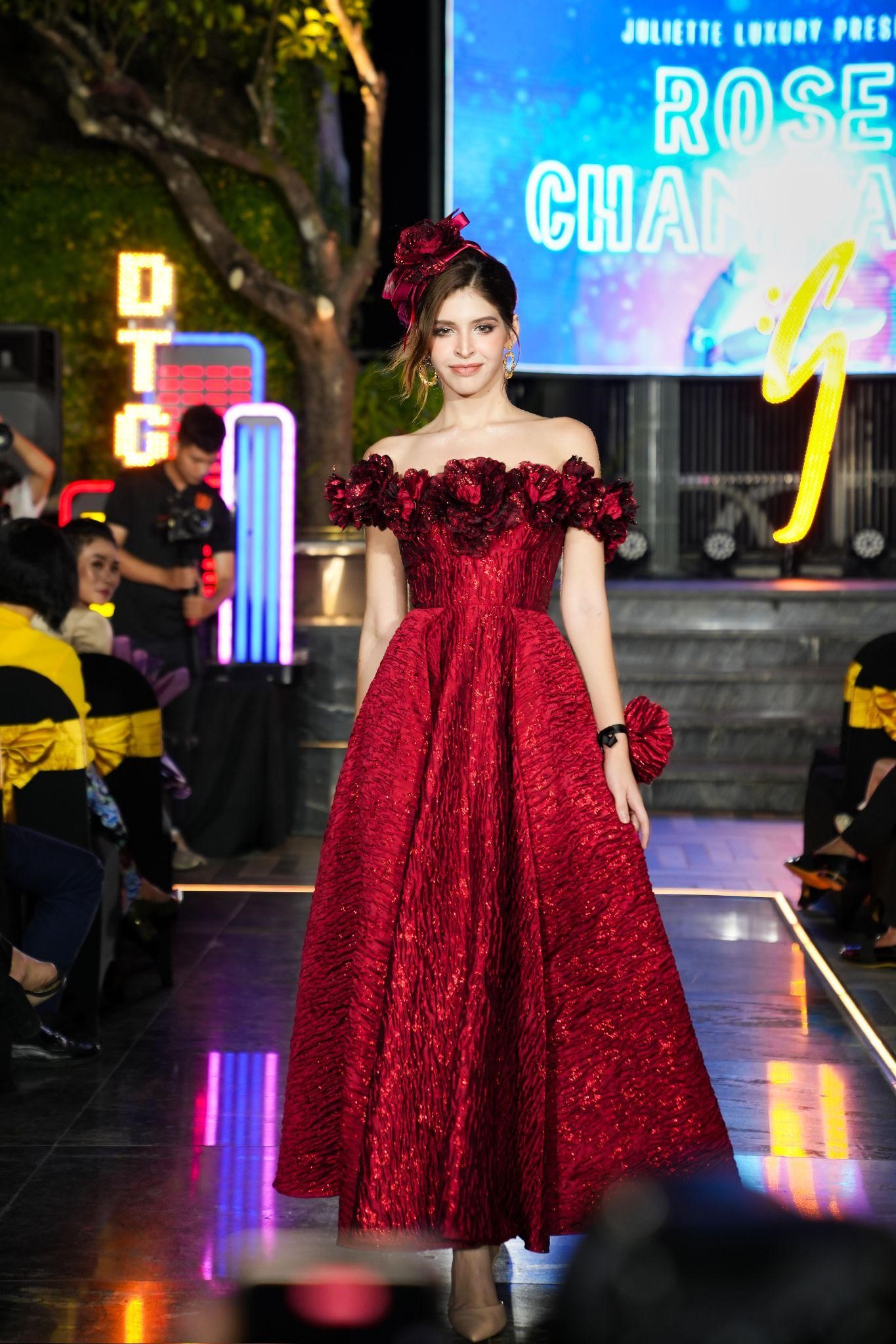 Mãn nhãn BST Juliette Luxury tại Live Concert Fashion Show “Em có nghe mùa thu”