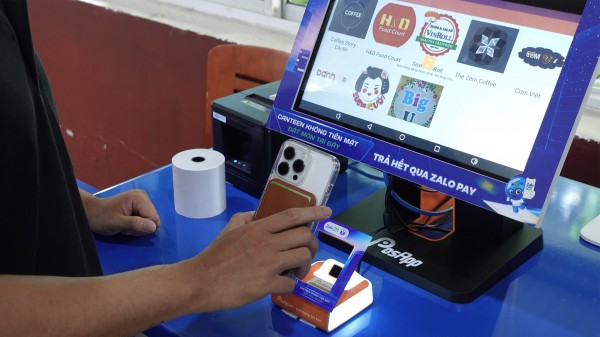 ZaloPay đẩy mạnh xây dựng ‘Cộng đồng không tiền mặt’ trong học đường ZaloPay đẩy mạnh xây dựng ‘Cộng đồng không tiền mặt’ trong học đường