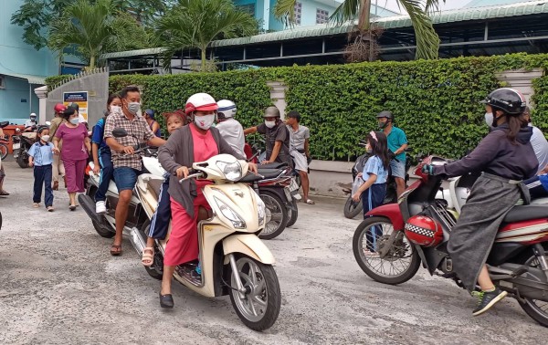 ‘Cứ thứ hai, học sinh nam phải có mặt lúc 6 giờ’: Trường học Q.12 nói gì?