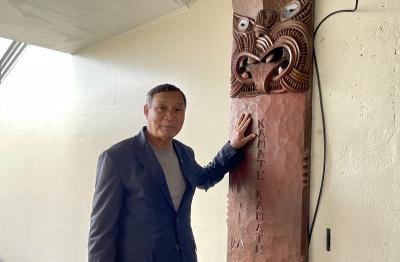 HLV Mai Đức Chung khảo sát địa điểm thi đấu tại thành phố Hamilton