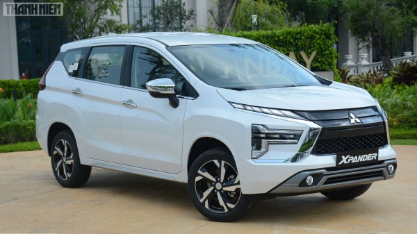 Xe MPV dưới 700 triệu: Chọn Hyundai Stargazer hay Mitsubishi Xpander?