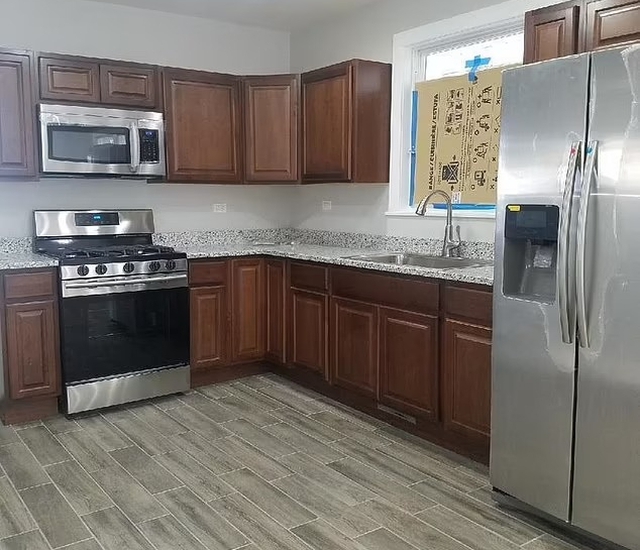 Ông lão qua đời để lại 11 triệu USD không có người thừa kế, luật sư phải tìm đến 119 người họ hàng xa trên khắp thế giới để phân chia - Ảnh 3.