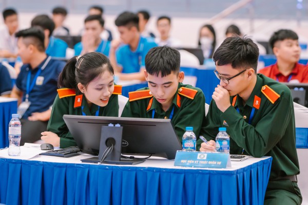Đào tạo tài năng vật lý: đi học được ‘trả tiền’, nhưng sinh viên vẫn thờ ơ Đào tạo tài năng vật lý: đi học được ‘trả tiền’, nhưng sinh viên vẫn thờ ơ