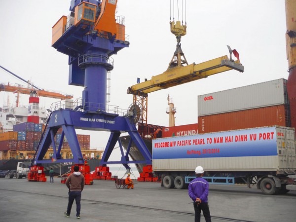 Thiếu thạc sĩ, tiến sĩ trong ngành logistics và chuỗi cung ứng