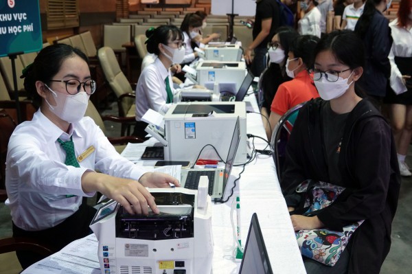 Đại học công lập thu học phí mức nào? Đại học công lập thu học phí mức nào?