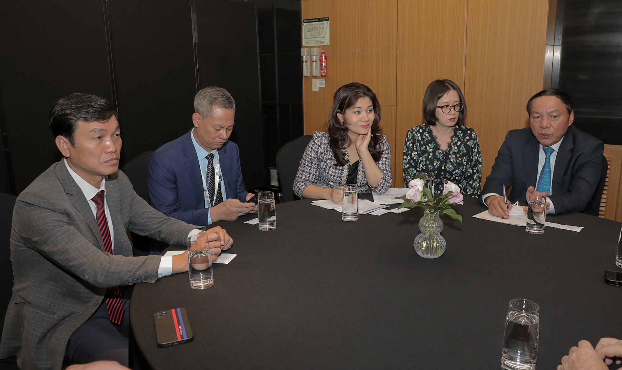 Bộ trưởng Nguyễn Văn Hùng: "Đại hội đồng ANOC sẽ thành công hơn nếu chúng ta bàn thêm các giải pháp để tháo gỡ những vướng mắc của các Ủy ban Olympic quốc gia" - Ảnh 4.