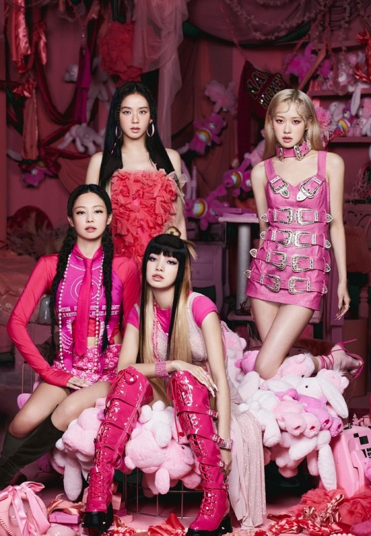 BLACKPINK đứng đầu 8 BXH Billboard