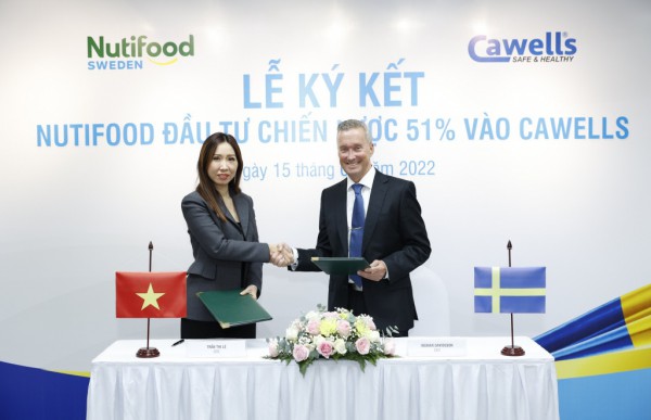 CEO Nutifood Nguyễn Thị Lệ được vinh doanh "Doanh nhân xuất sắc nhất Châu Á"