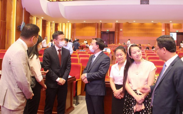 Doanh nhân Quảng Ninh: Vững tay chèo, vượt sóng cả Doanh nhân Quảng Ninh: Vững tay chèo, vượt sóng cả