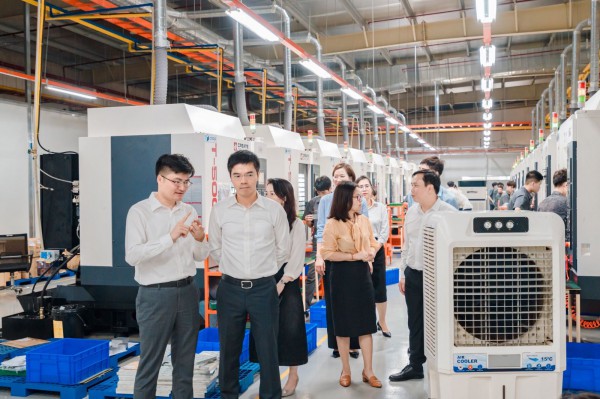 Hoàn thành thẩm định 110 ứng viên Giải thưởng Sao Đỏ - Doanh nhân trẻ Việt Nam tiêu biểu