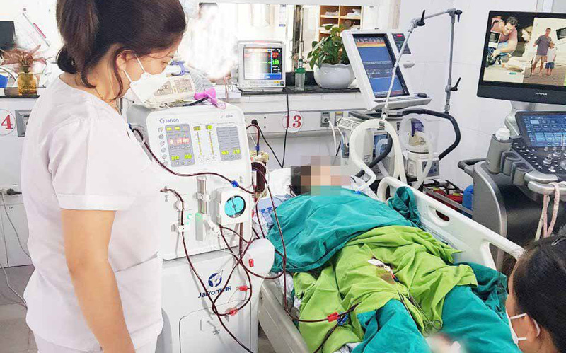 Suýt mất mạng do ngộ độc hóa chất trừ sâu