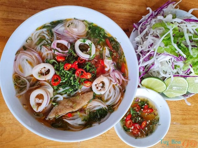 Bún mực Phú Yên - Ảnh 1.