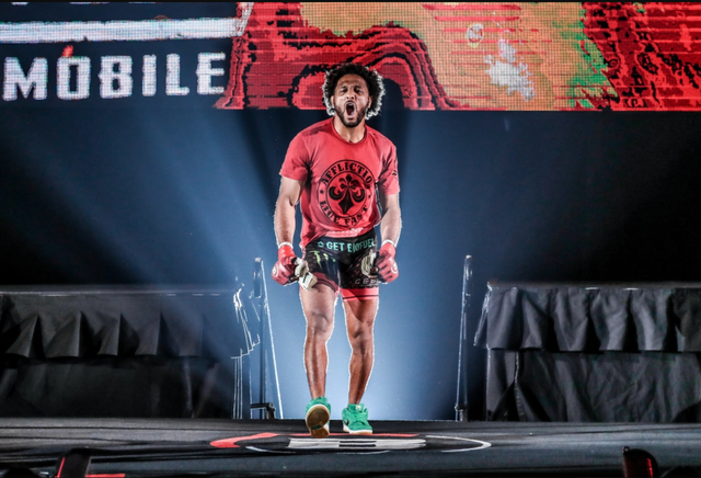 Điểm nhấn làng võ thế giới: Patricio Freire giữ đai thành công, AJ McKee trở lại với mạch thắng - Ảnh 2.