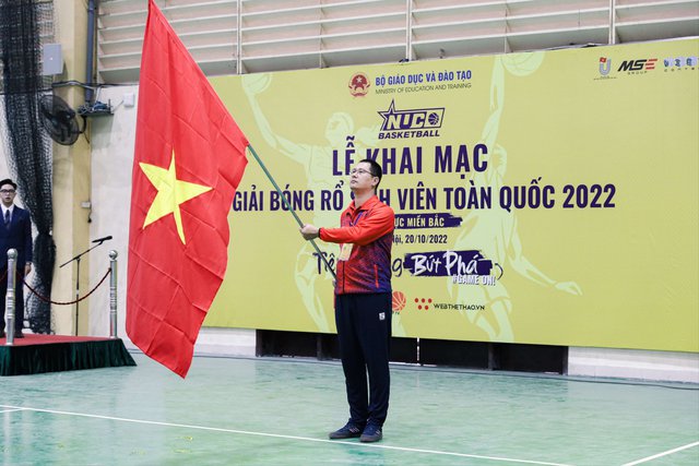 Chùm ảnh: Rủ nhau đi xem bóng rổ ở Giải bóng rổ SV Toàn quốc, có gì hay mà các fan đến nghẹt sân? - Ảnh 3.