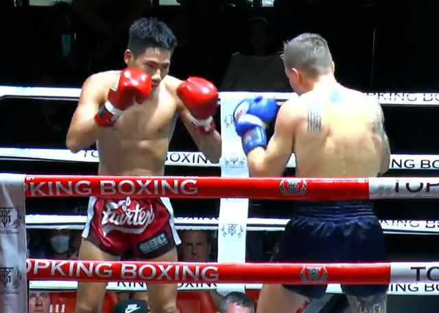 Hai võ sĩ trẻ Huỳnh Hải Đăng và Phạm Bình Minh giành chiến thắng ấn tượng khi tranh tài ở Thái Lan - Ảnh 2.