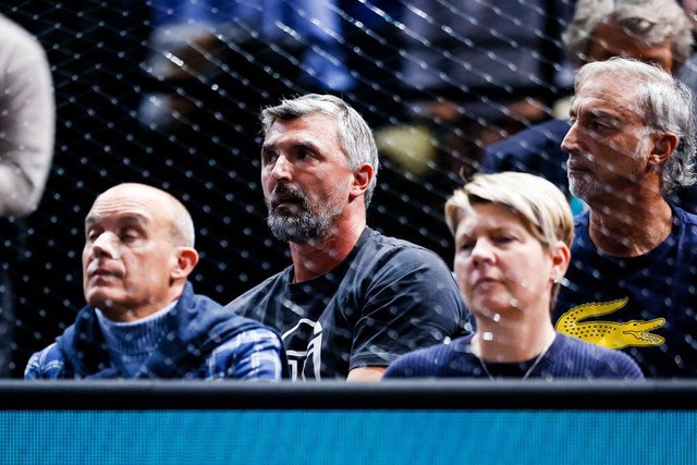 Nhọc nhằn hạ Tsitsipas, Djokovic vào chung kết Paris Masters - Ảnh 6.