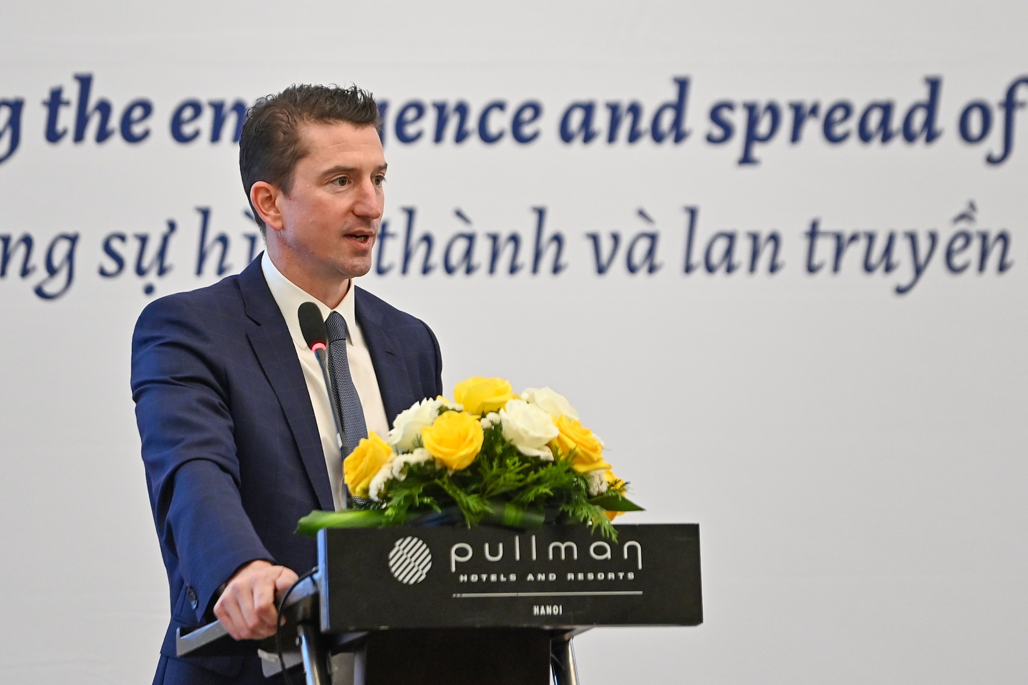 Phòng chống sự hình thành và lan truyền các bệnh gây ra bởi vi khuẩn kháng thuốc ở Việt Nam