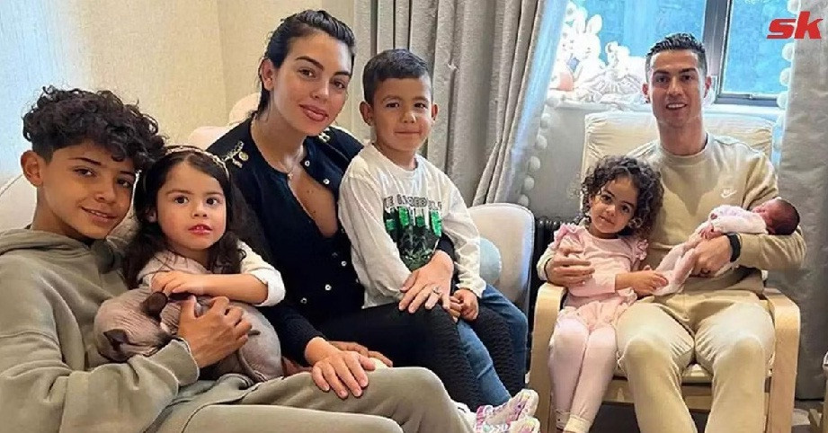 Ronaldo mua nhà mới tại Bồ Đào Nha