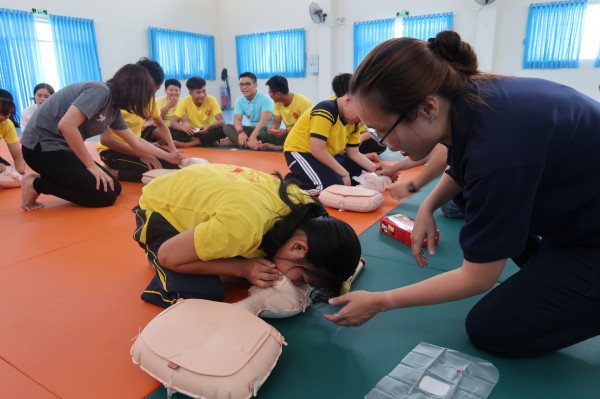 Từ thảm nạn ở Seoul: Cần dạy kỹ năng sơ cứu trong học đường