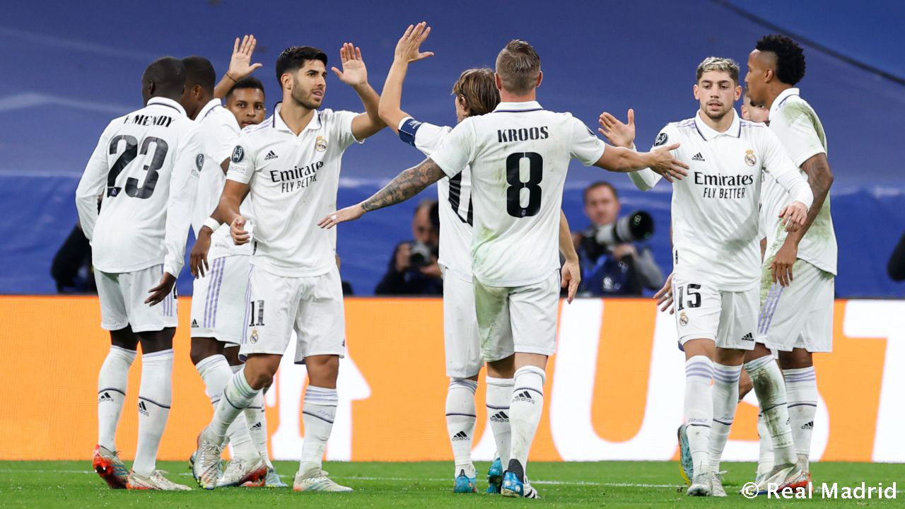 HLV Real Madrid vượt qua Sir Alex, lập kỷ lục mới tại Champions League