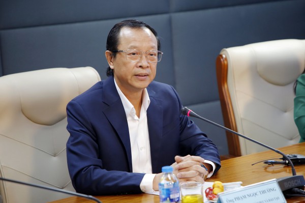 Nên có quy định về lợi nhuận khi xã hội hóa sách giáo khoa?