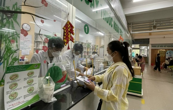TP.HCM báo cáo nhiều khó khăn trong đấu thầu thuốc