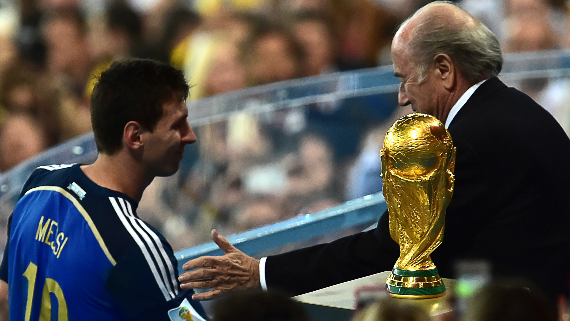Trăn trở của Messi sau thất bại tại trận chung kết World Cup Trăn trở của Messi sau thất bại tại trận chung kết World Cup