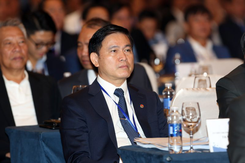 Ông Trần Quốc Tuấn trở thành Chủ tịch LĐBĐVN khóa IX (nhiệm kỳ 2022-2026) Ông Trần Quốc Tuấn trở thành Chủ tịch LĐBĐVN khóa IX (nhiệm kỳ 2022-2026)