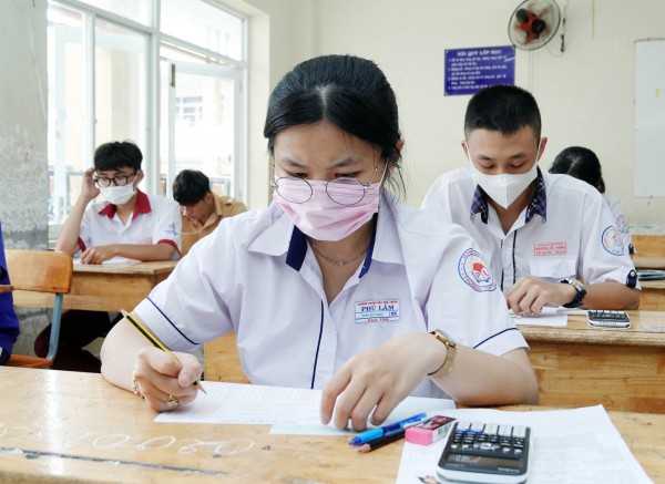 Đừng để mỗi giờ học toán là một nỗi hãi hùng: Phải thay đổi từ thi cử Đừng để mỗi giờ học toán là một nỗi hãi hùng: Phải thay đổi từ thi cử