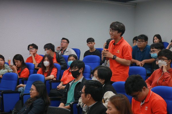 Vì sao chuyên gia khuyên đừng ‘đóng khuôn’ theo tiêu chuẩn của nhà tuyển dụng phương Tây?