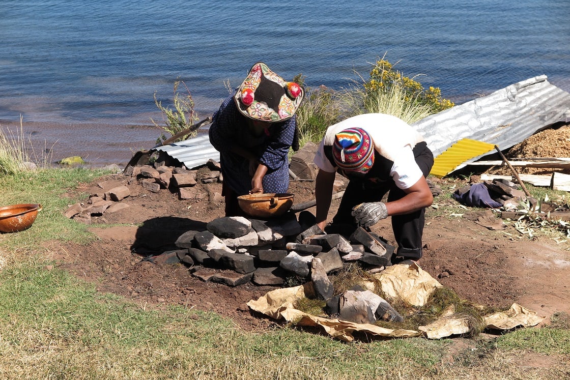 Món ăn nóng hổi từ dưới lòng đất của đất nước Peru khiến thực khách ấn tượng khó phai - Ảnh 3. Món ăn nóng hổi từ dưới lòng đất của đất nước Peru khiến thực khách ấn tượng khó phai - Ảnh 3.