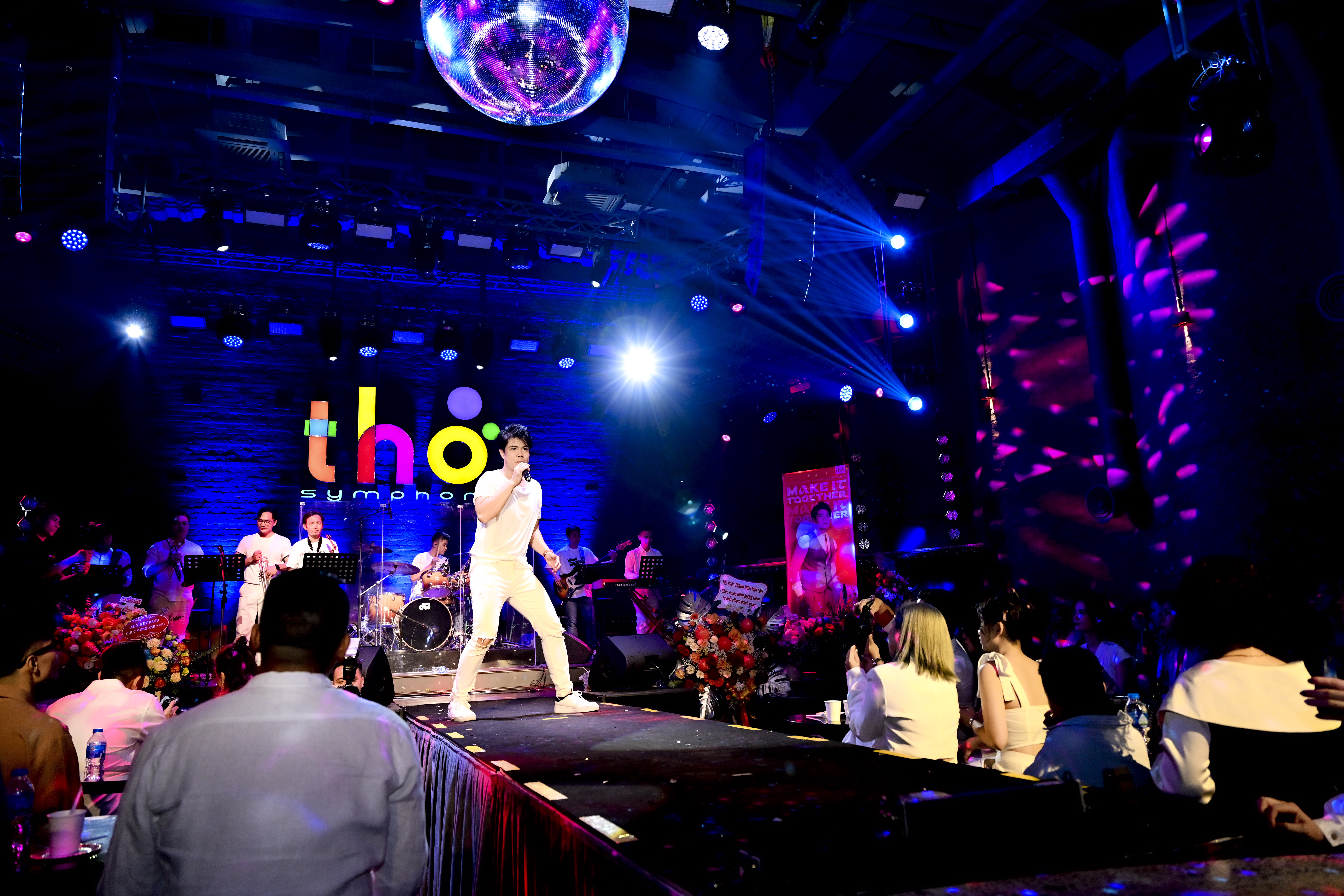 Đinh Mạnh Ninh tái xuất với album mang phong cách Disco Funky