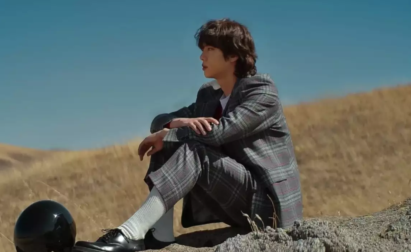 Jin (BTS) - nghệ sĩ solo K-Pop có màn ra mắt "khủng" nhất trên Spotify