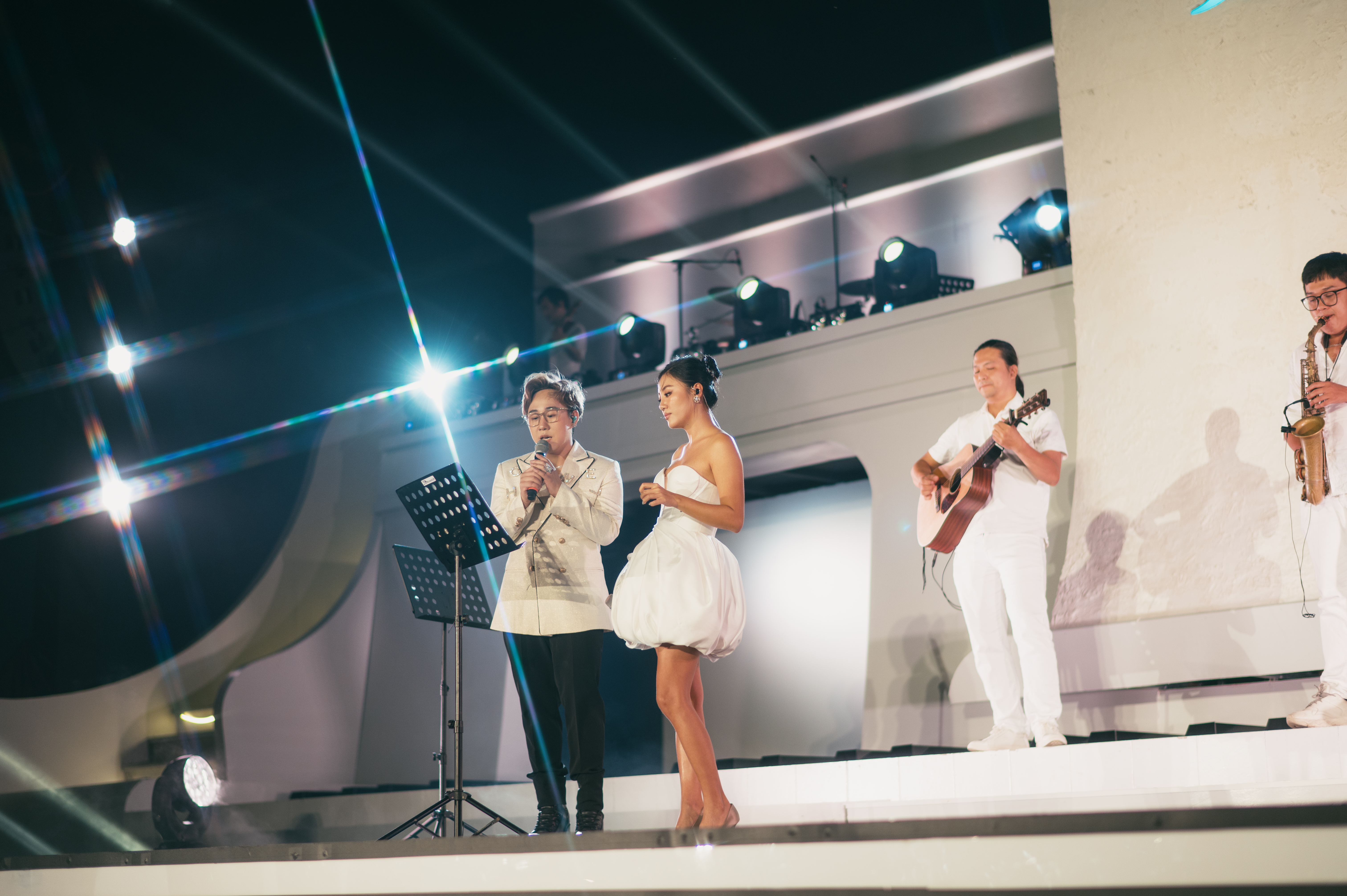 Văn Mai Hương và Trung Quân “đọ giọng" đỉnh cao