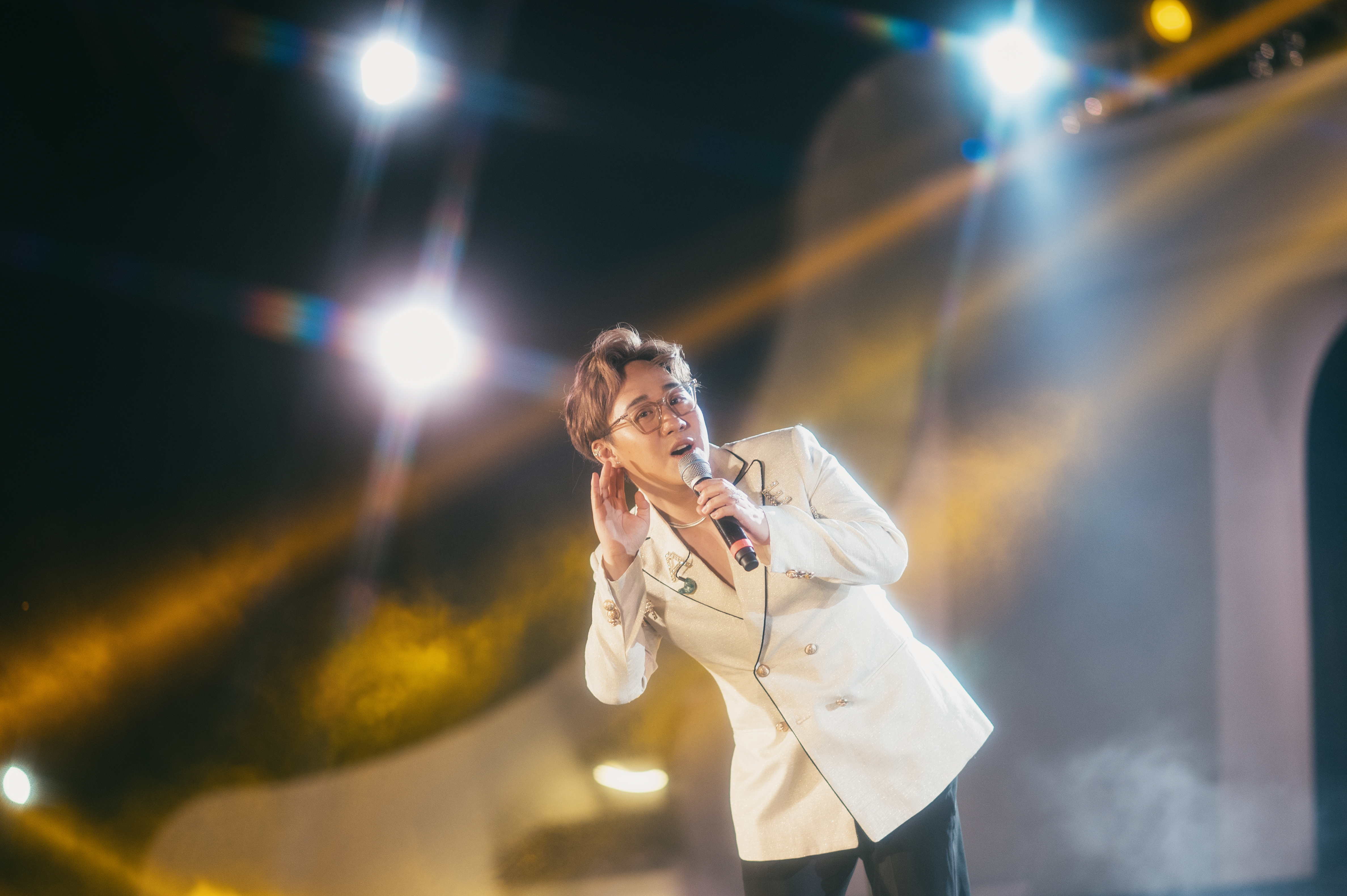 Văn Mai Hương và Trung Quân “đọ giọng" đỉnh cao