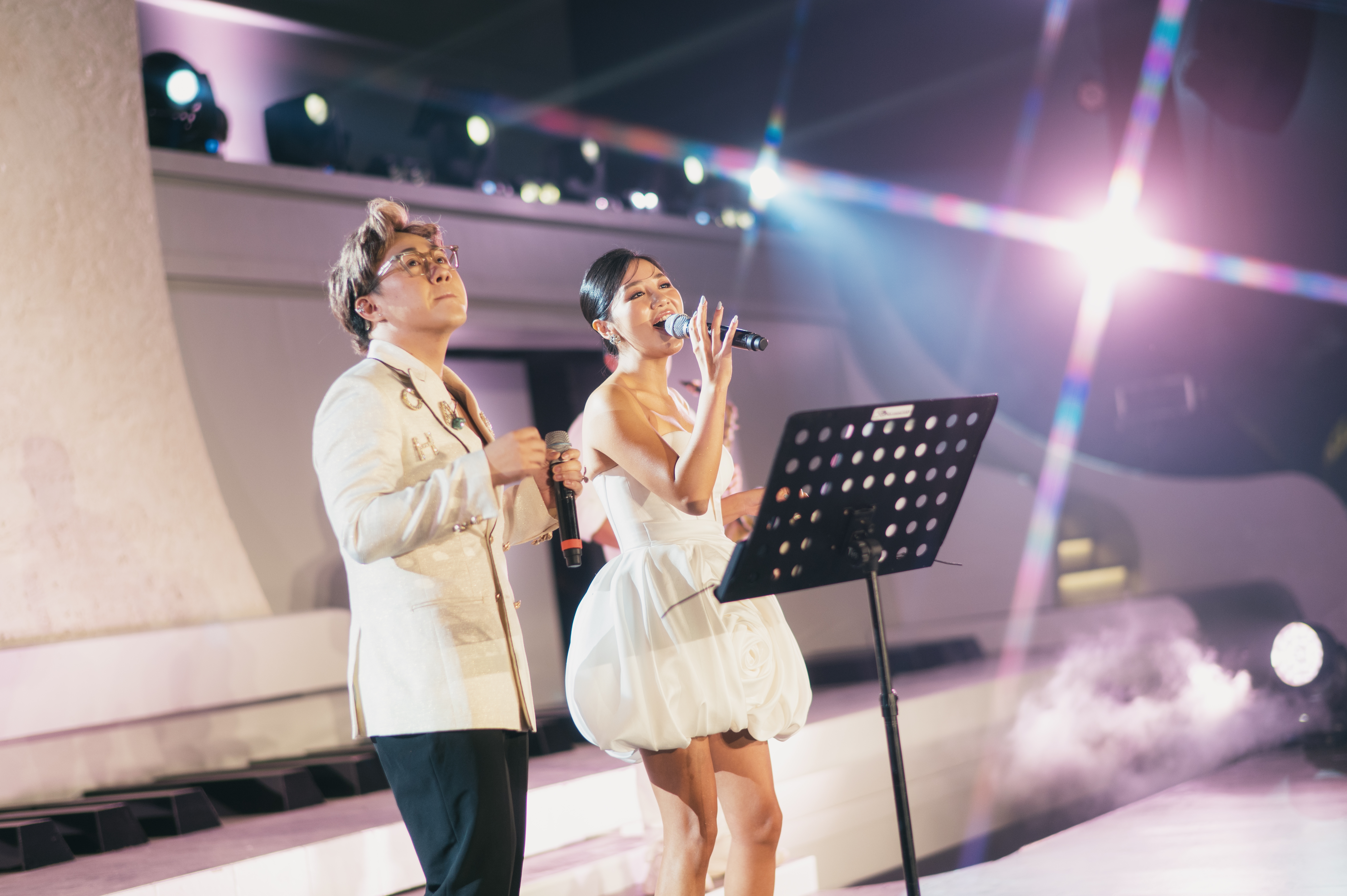 Văn Mai Hương và Trung Quân “đọ giọng" đỉnh cao