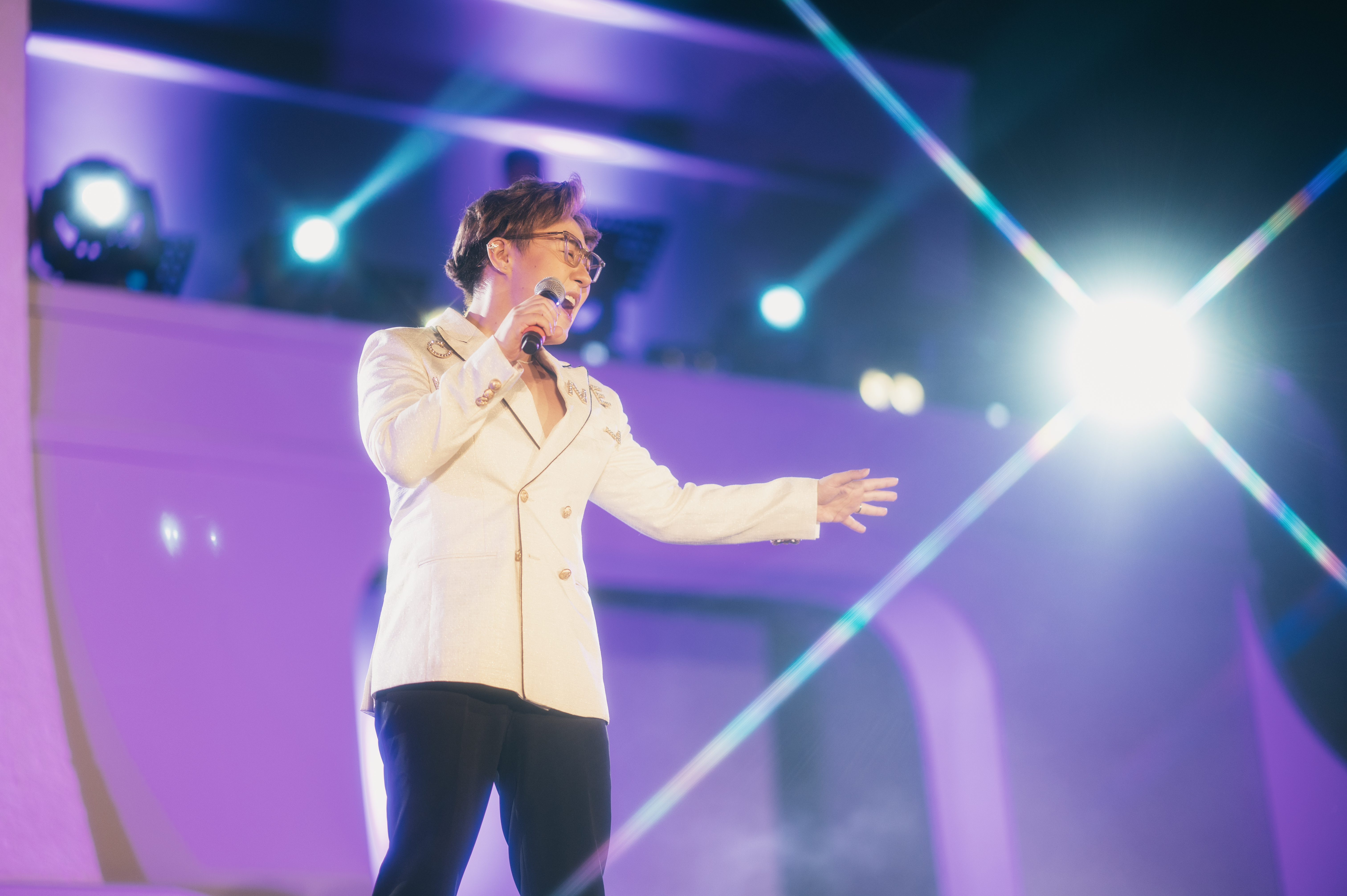 Văn Mai Hương và Trung Quân “đọ giọng" đỉnh cao