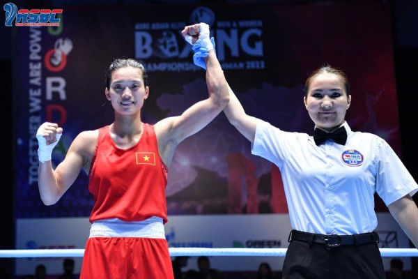 Thắng ‘nghẹt thở’ võ sĩ Nhật Bản, Nguyễn Thị Tâm lên ngôi vô địch boxing châu Á
