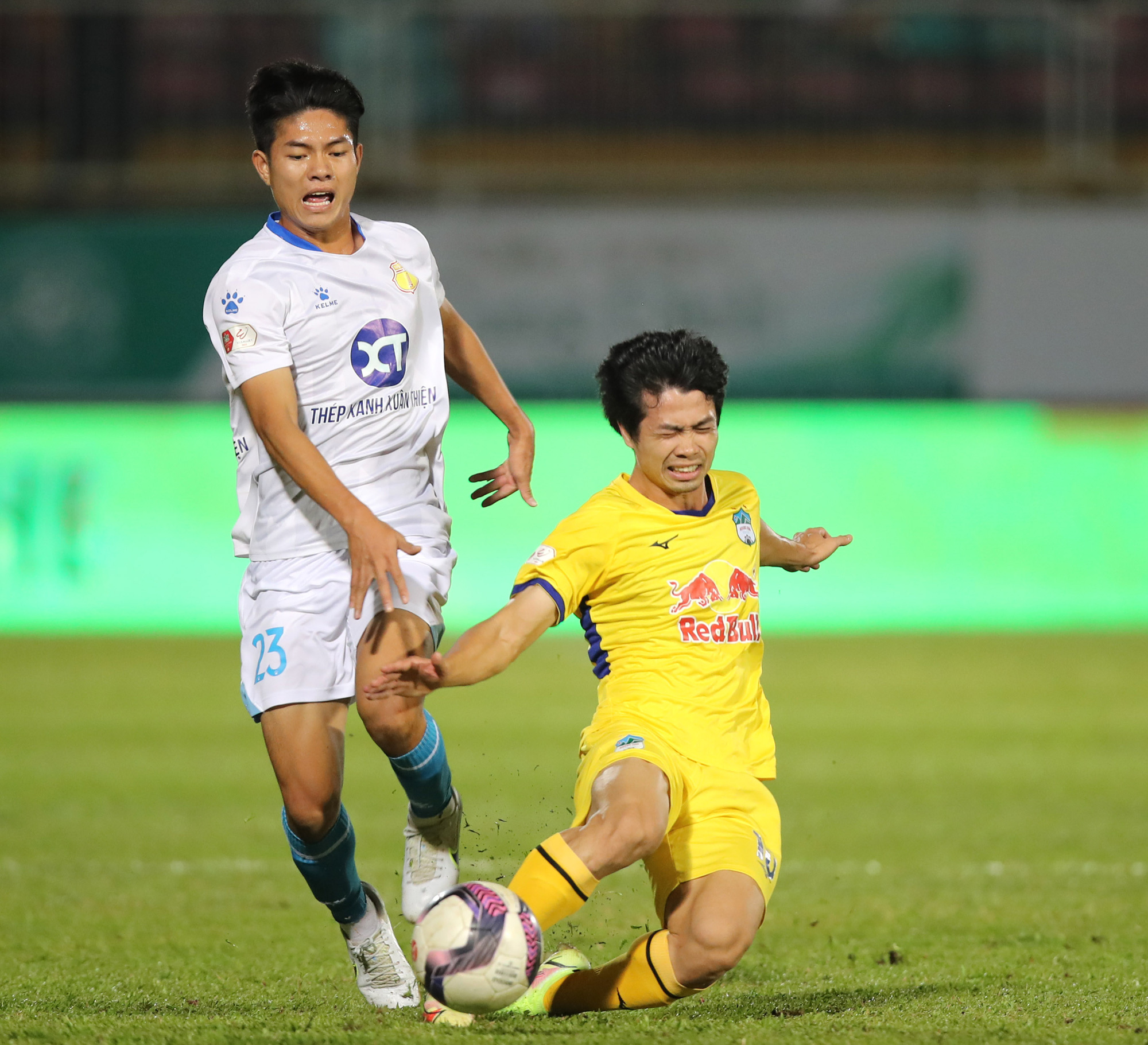 Công Phượng chia tay V.League 2022
