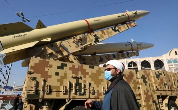 Phương Tây "đứng ngồi không yên" lo Nga giúp Iran phát triển vũ khí siêu thanh