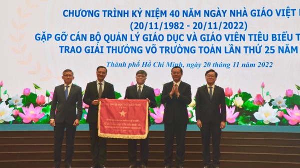 Chủ tịch UBND TP.HCM: Chủ tịch UBND TP.HCM: