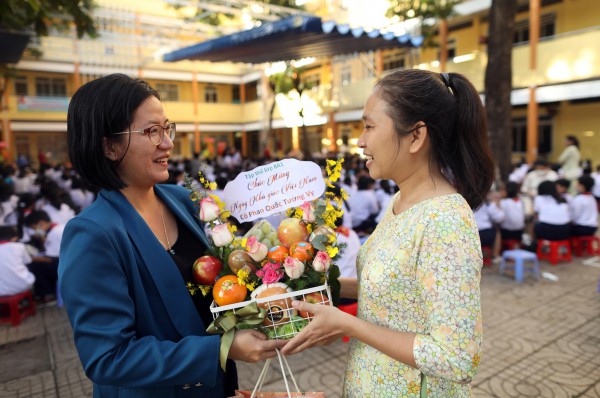 Những người thầy lặng lẽ, khiêm nhường giữ sự chuẩn mực, tôn nghiêm của nghề giáo