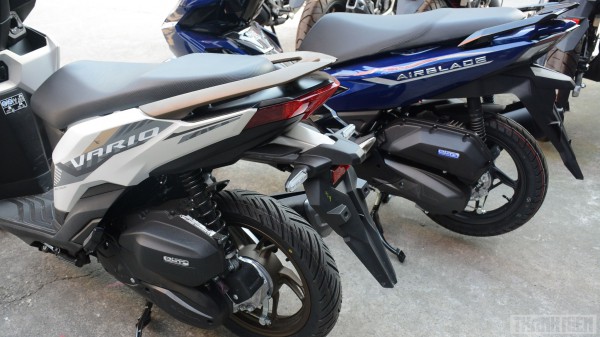 Xe tay ga 125 phân khối: Chọn Honda Vario 125 mới hay Honda Air Blade 125?