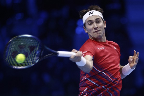 Djokovic chuẩn bị san bằng kỷ lục của huyền thoại Federer tại ATP Finals