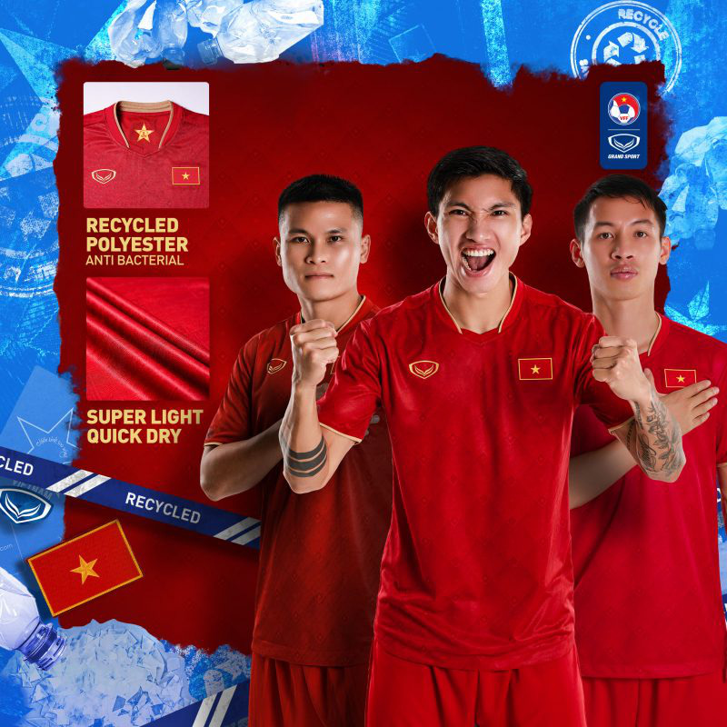 Cận cảnh áo đấu mới của các ĐTQG Việt Nam