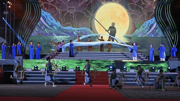 Festival Tràng An kết nối di sản: Thương hiệu văn hóa mới của Ninh Bình